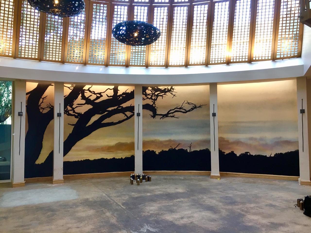 Large-scale artistic mural and creative spray painting